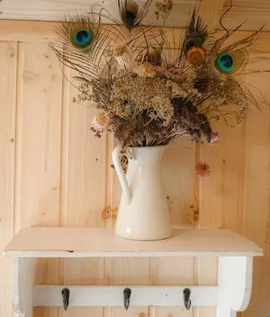 Bienenwagen Weitblick, Kamin, Sauna Ganzjaehrig Nutzbar *