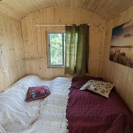 Bienenwagen Weitblick, Kamin, Sauna Ganzjaehrig Nutzbar * Dargun